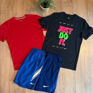 ((4 PIECE)) NIKE MENS BUNDLE SIZE SMALL TWO SHORTS AND TWO TEES EUC